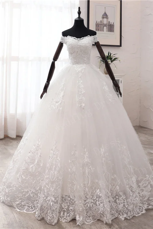 Off-the-shoulder Ball Gown Tulle Wedding Dress With Lace Appliques Floral Wedding Gown