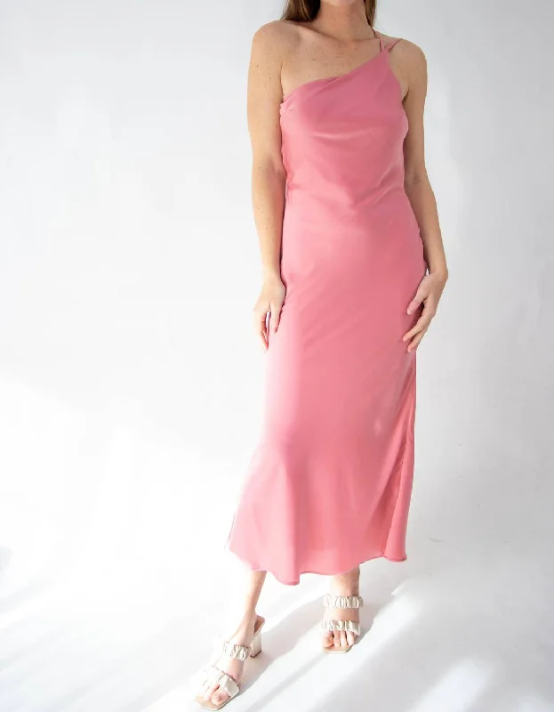 Flowing Midi Dress in Rose Pink Best midi dresses for summer vacation