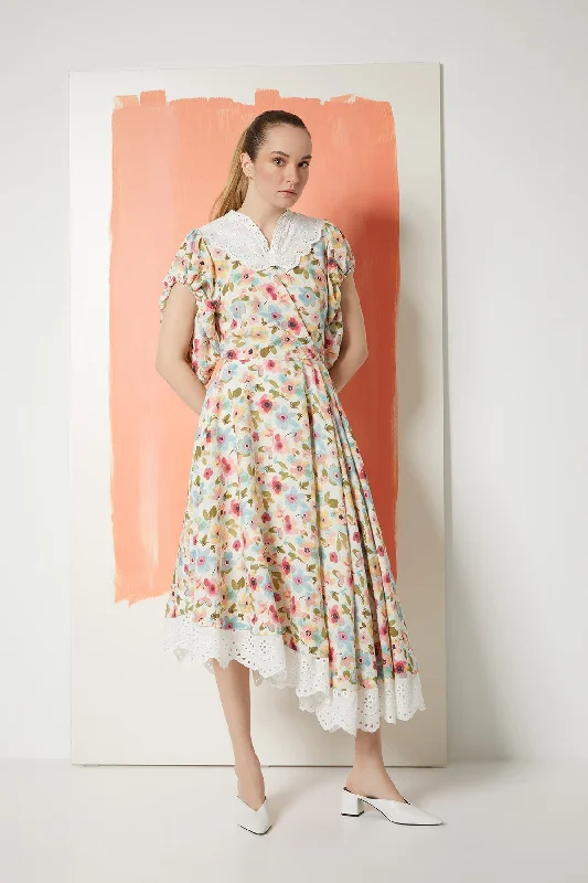 Balloon Sleeve Witty Floral Print Dress with Lace Detail Smocked floral dresses