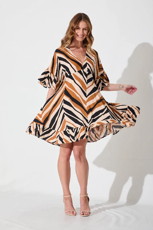 Gemara Smock Dress In Beige With Brown Zig Zag Print Wrap floral dresses