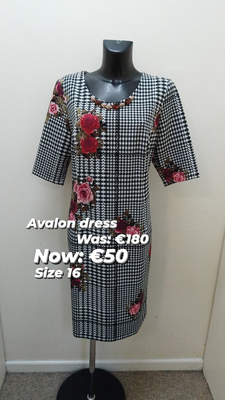 A6831 Avalon Checkered Dress w/ flowers Color block unclassified dresses