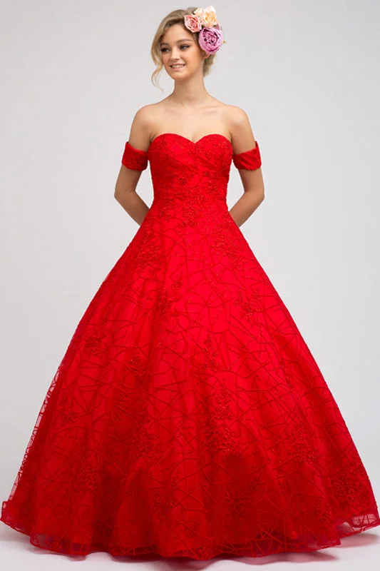 **Armbands Embroidered Lace Ball Gown: Elevate Your Evening Elegance** Lace Cocktail Gown