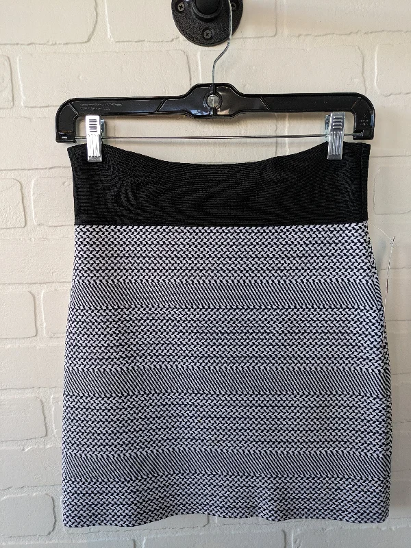 Skirt Mini & Short By Bcbgmaxazria  Size: 8 Mini Skirt Party